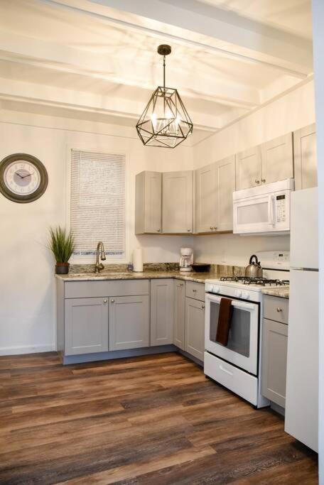Perfect Pittsburgh Home Close To City & Airport Exterior foto